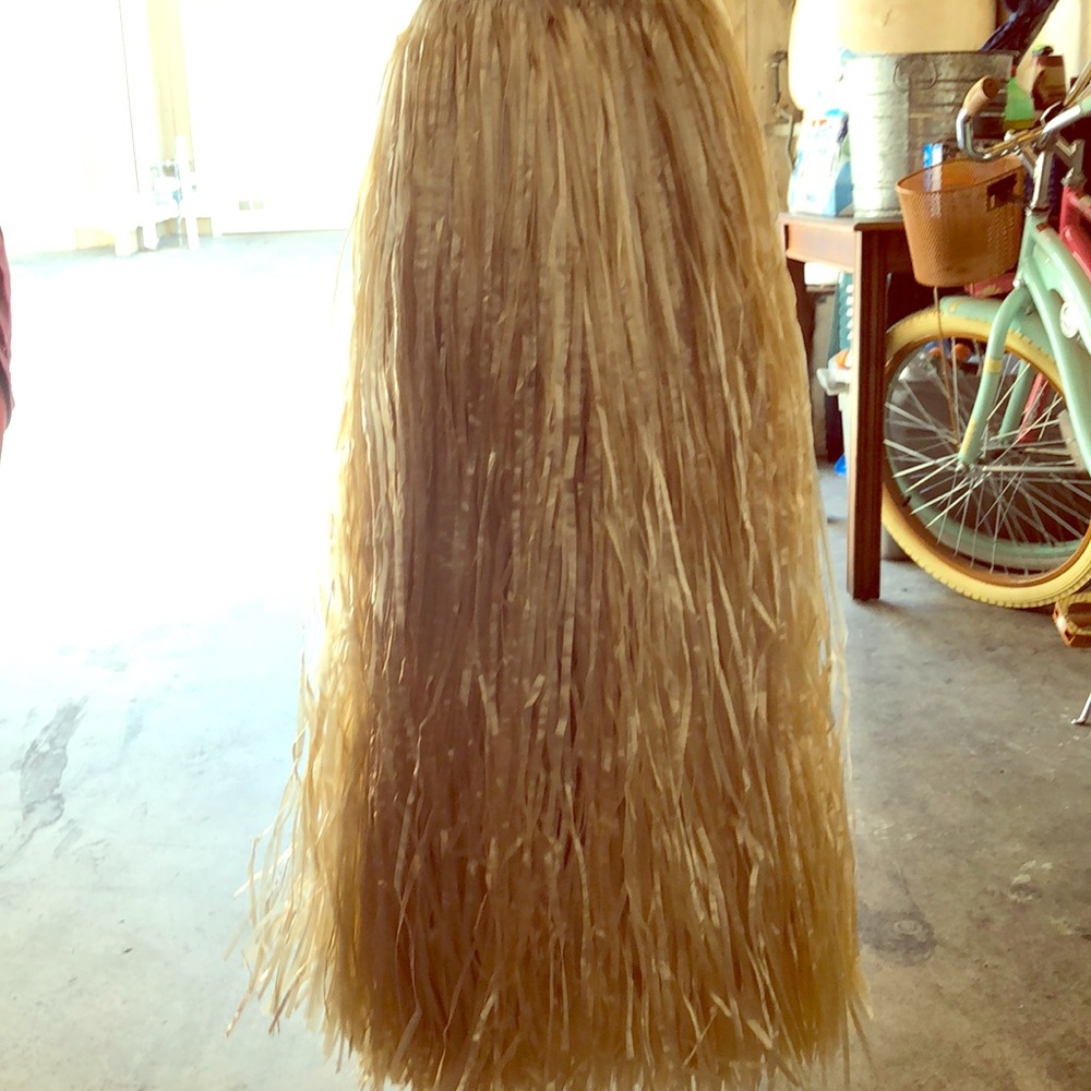 Hawaiian table skirts